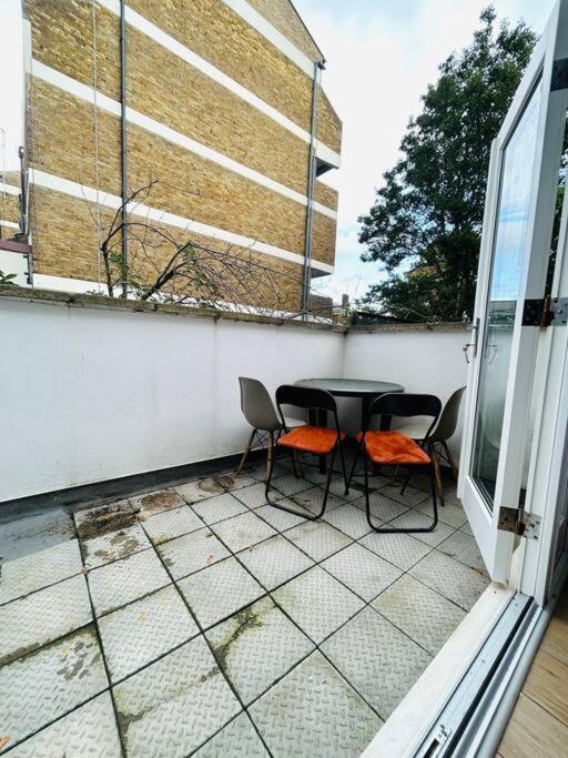Modern Studio Near Bethnal Green London Exterior photo